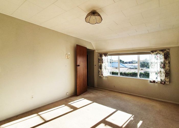  at 706 Queen Street East, Parkvale, Hastings