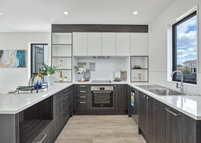  at 47 Beach Road, Te Atatu Peninsula, Waitakere City, Auckland