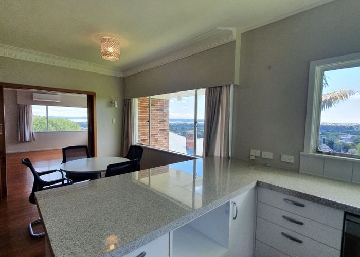  at 30 Summit Drive, Mount Albert, Auckland