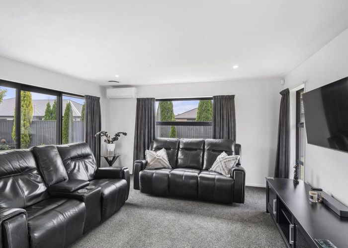  at 34 Holiday Drive, Mairehau, Christchurch