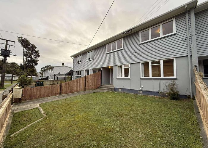  at 9 Wainhouse Street, Stokes Valley, Lower Hutt, Wellington