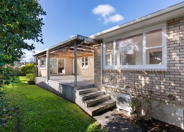  at 14 Roseneath place, Birkdale, North Shore City, Auckland