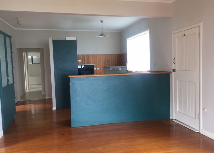  at 27 Carlton Crescent, Maraetai, Manukau City, Auckland