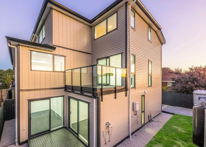  at 31E Waddell Avenue, Point England, Auckland City, Auckland