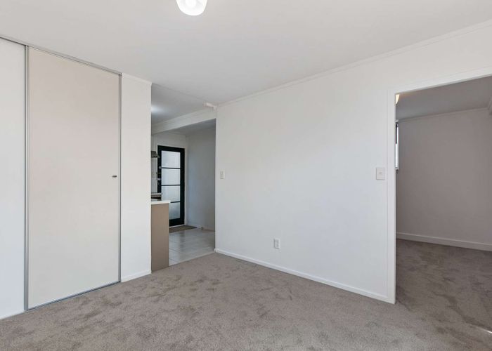  at 14/32 Blockhouse Bay Road, Avondale, Auckland
