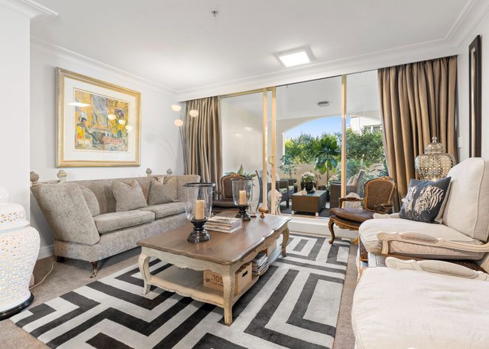  at 104/8 Middleton Road, Remuera, Auckland