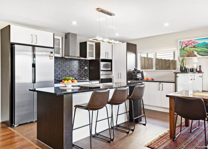  at 17 Wye Oak Drive, Schnapper Rock, Auckland