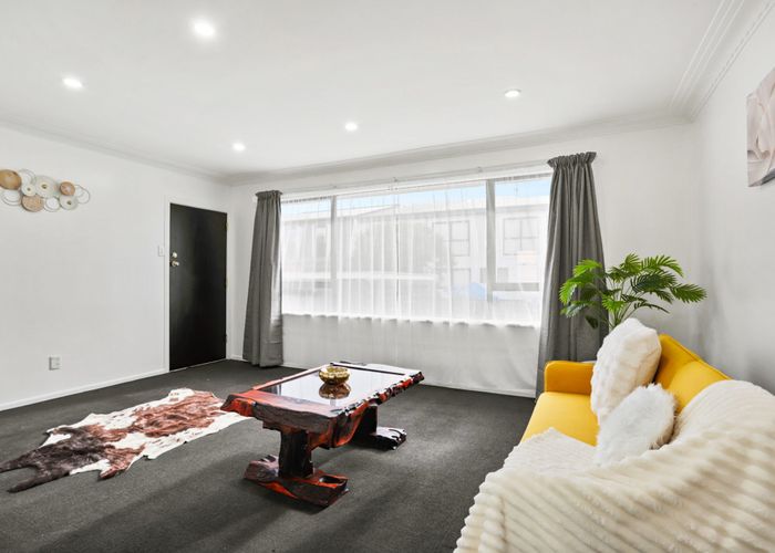  at 2/164 Blockhouse Bay Road, Avondale, Auckland City, Auckland