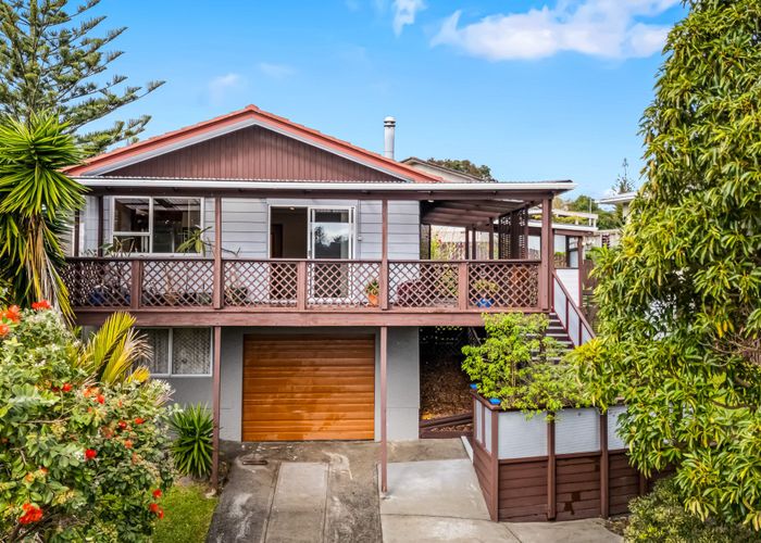  at 3 Spinella Drive, Bayview, North Shore City, Auckland