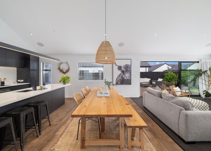  at 17 Nederland Avenue, Burwood, Christchurch