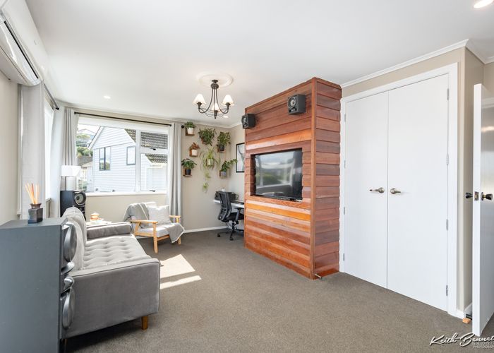  at 15 Chaffey Crescent, Titahi Bay, Porirua
