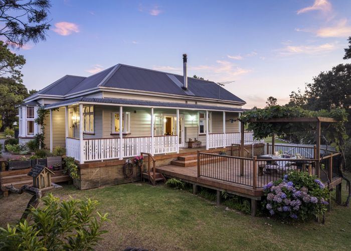  at 43 Sunnyvale Road, Massey, Auckland