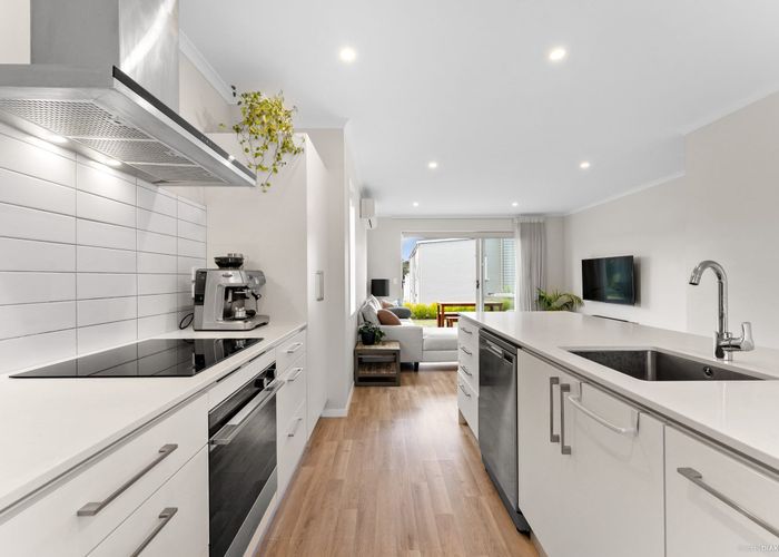  at 13 Manutewhau Road, Massey, Auckland