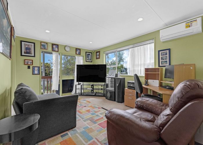  at 51 Cedar Heights Avenue, Massey, Auckland