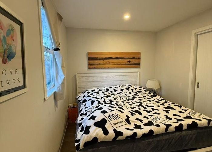  at 4 Sydney Street, Hauraki, North Shore City, Auckland
