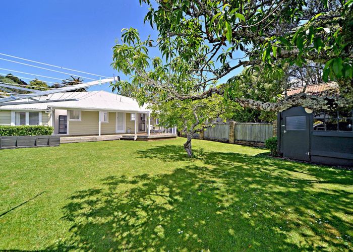  at 8 St Leonards Road, Devonport, Auckland