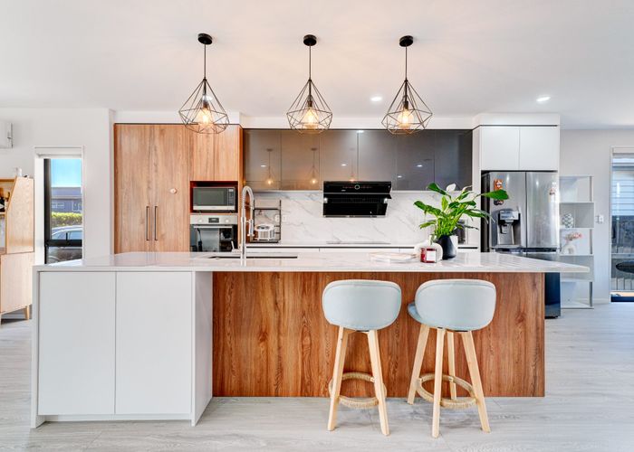  at 5 Kearns Drive, Hobsonville, Waitakere City, Auckland