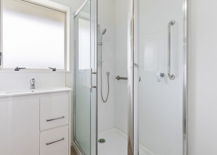 at 2/44 Wai Iti Place, Clendon Park, Auckland