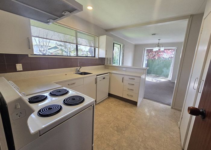  at 2B Woodbridge Road, Cashmere, Christchurch City, Canterbury