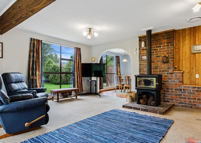  at 14 Canterbury Street, Ashley