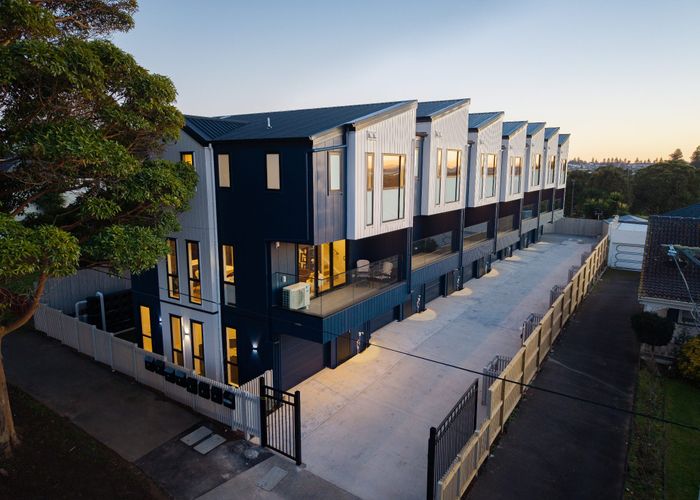  at 1/182 Tripoli Road, Point England, Auckland City, Auckland