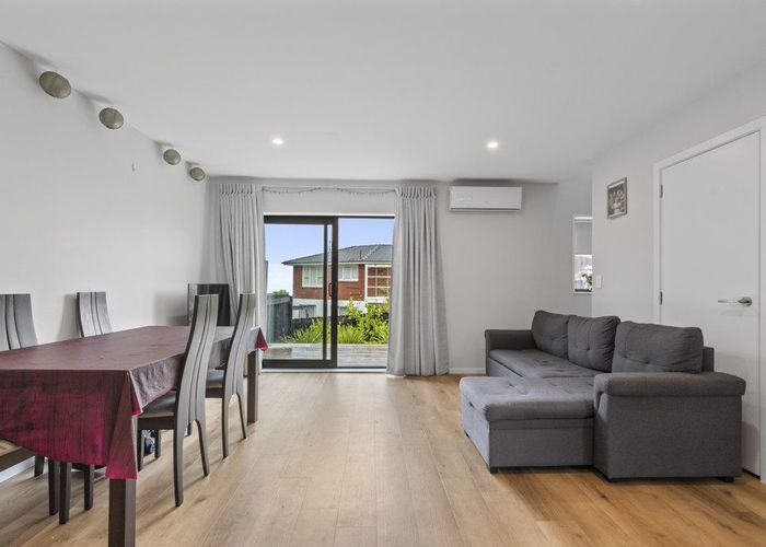  at 14/15 Sunhill Road, Sunnyvale, Auckland