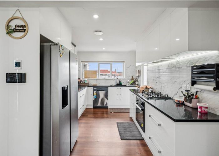  at 51 Buckland Road, Mangere East, Manukau City, Auckland
