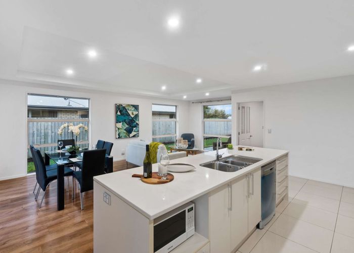  at 70 Mcmahon Drive, Aidanfield, Christchurch