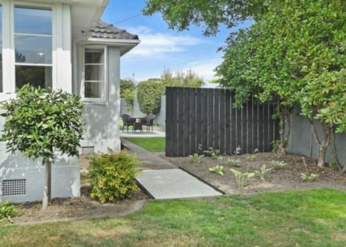  at 3 Bateman Avenue, Bryndwr, Christchurch