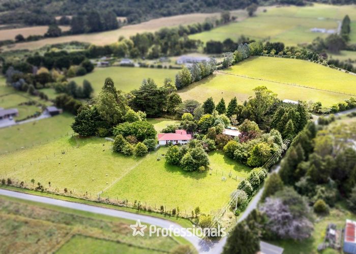  at 235 Marchant Road, Kaitoke, Upper Hutt, Wellington