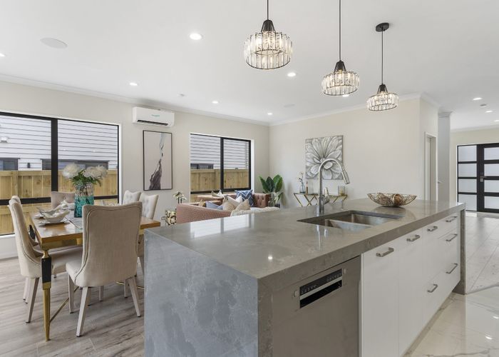 at 12 Hughs Way, Flat Bush, Auckland