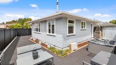  at 15 Canberra Place, Redwood, Christchurch