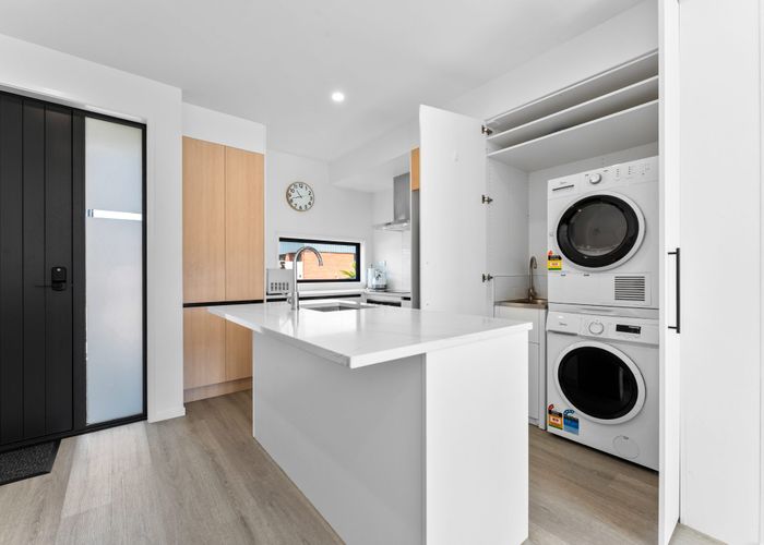  at 10 Clay Works Lane, New Lynn, Waitakere City, Auckland