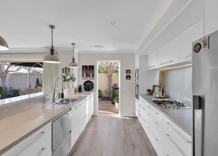  at 1 Featherstone Drive, Flagstaff, Hamilton, Waikato