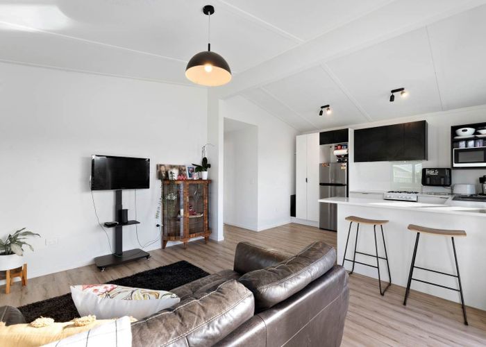  at 21a Patts Avenue, Glendene, Waitakere City, Auckland