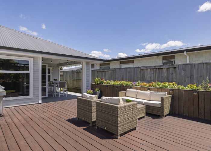  at 19 Puhirake Crescent, Pyes Pa, Tauranga