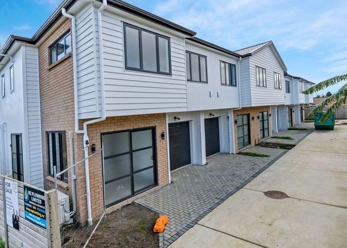  at 37E Court Town Close, Mangere, Auckland