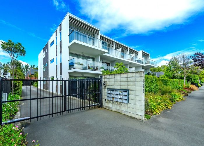  at 2/180 Peterborough Street, City Centre, Christchurch City, Canterbury