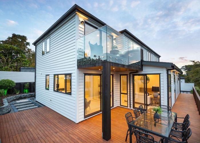  at 25 Rothesay Bay Road, Rothesay Bay, Auckland