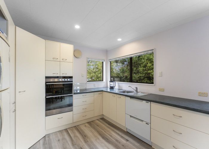  at 76 Grace Street, Sanson, Manawatu, Manawatu / Whanganui