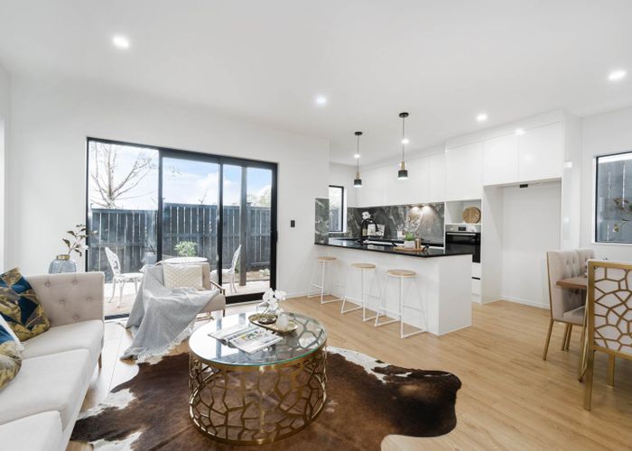  at 40C Exminster Street, Blockhouse Bay, Auckland