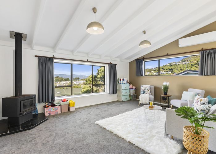  at 11 Mclintock Street, Johnsonville, Wellington