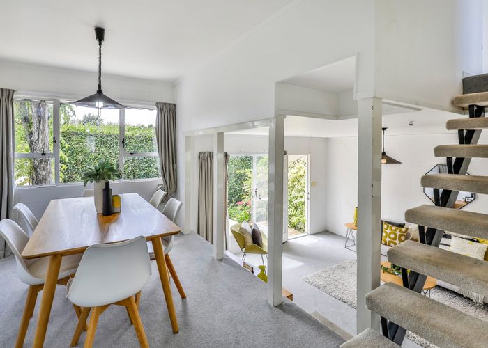  at 1/52 Fruitvale Road, New Lynn, Waitakere City, Auckland