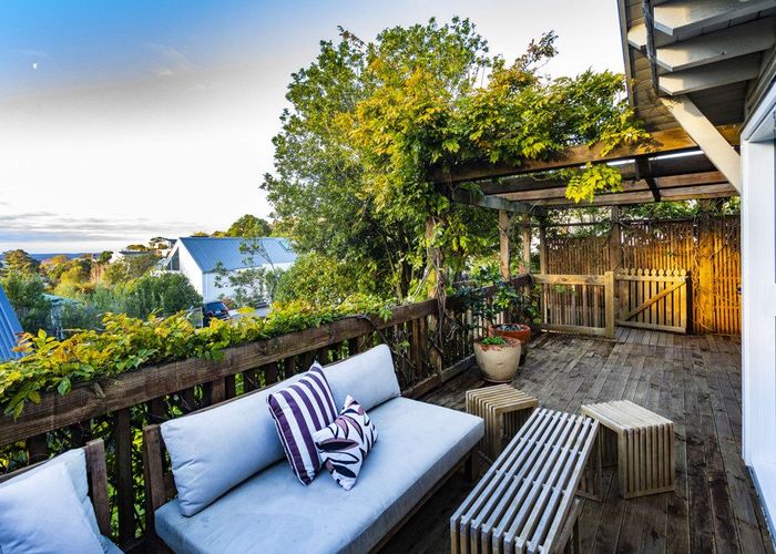  at 97 Hackthorne Road, Cashmere, Christchurch City, Canterbury