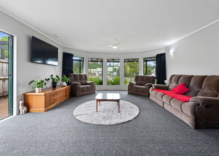  at 21 Capricorn Place, Kawaha Point, Rotorua, Bay Of Plenty