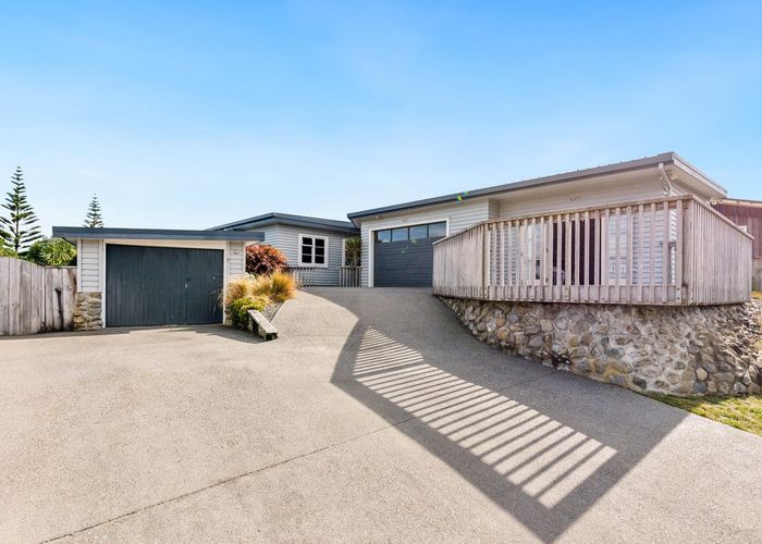  at 6 Ruru Road, Otaihanga, Paraparaumu