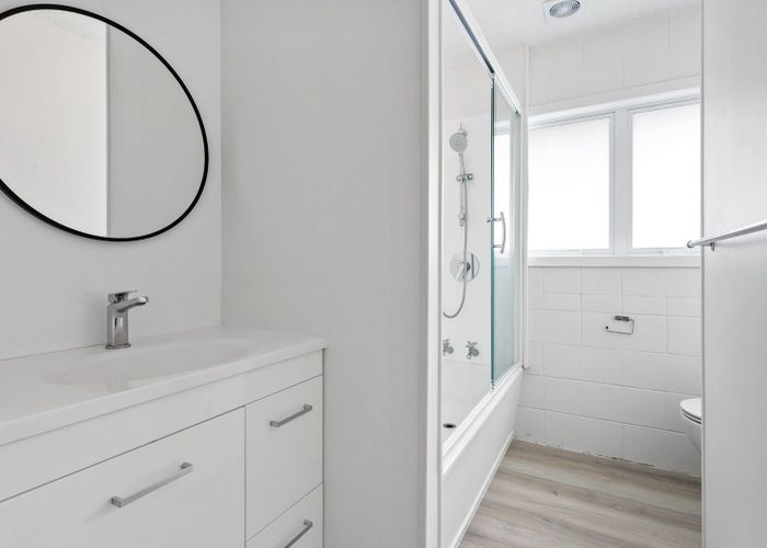  at 2/24 Sherbourne Road, Mount Eden, Auckland City, Auckland