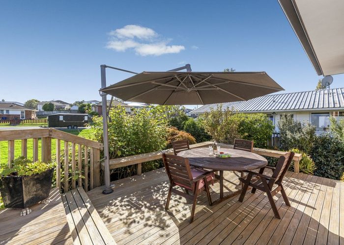  at 24A Orinda Close, Botany Downs, Auckland