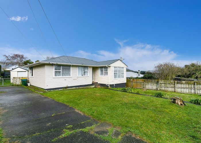  at 100 Castor Crescent, Cannons Creek, Porirua