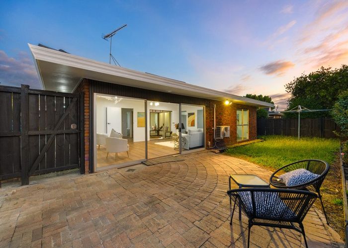  at 1/12 Imogene Way, Half Moon Bay, Manukau City, Auckland